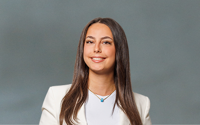 <br />Gülben Akdeniz